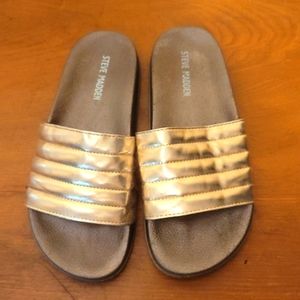 Steve Madden gold slides